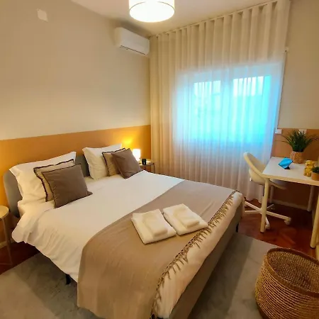 Lovely In Center * Leiria