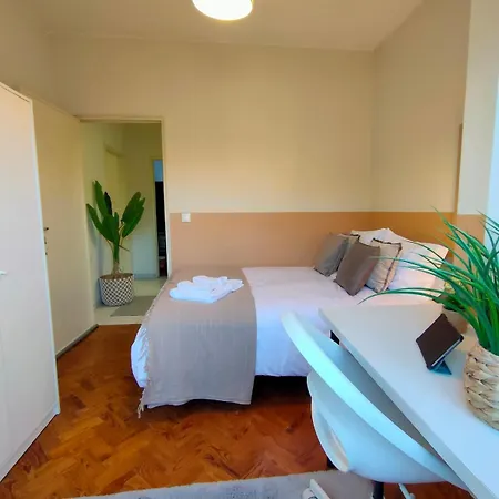 Lovely In Center Leiria