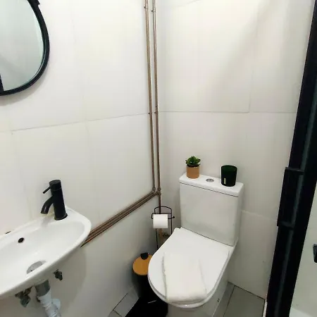 Apartment Lovely In Center Leiria