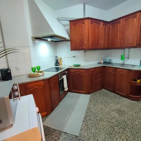 Lovely In Center Apartment