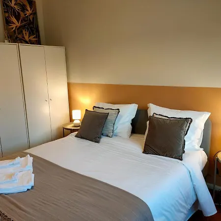 Lovely In Center Leiria