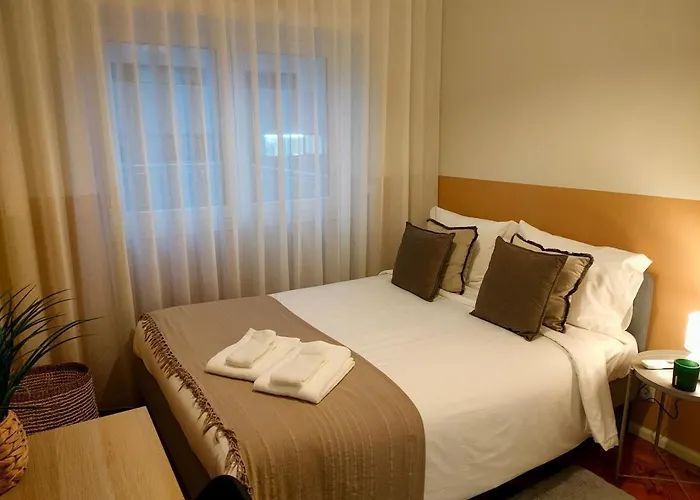 Lovely In Center Apartamento Leiria