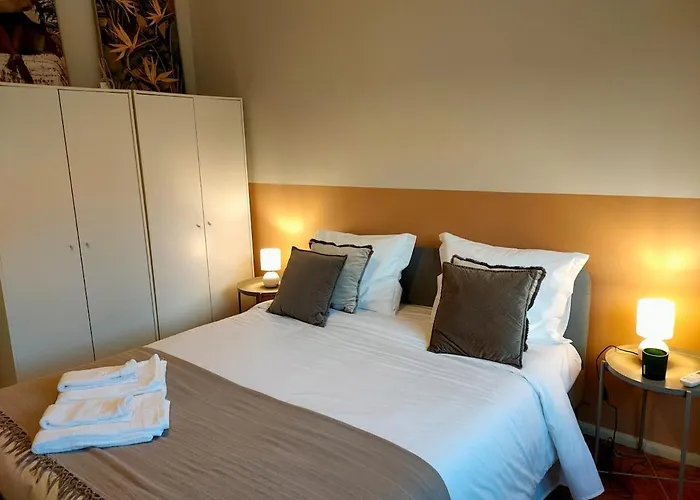 Lovely In Center Leiria